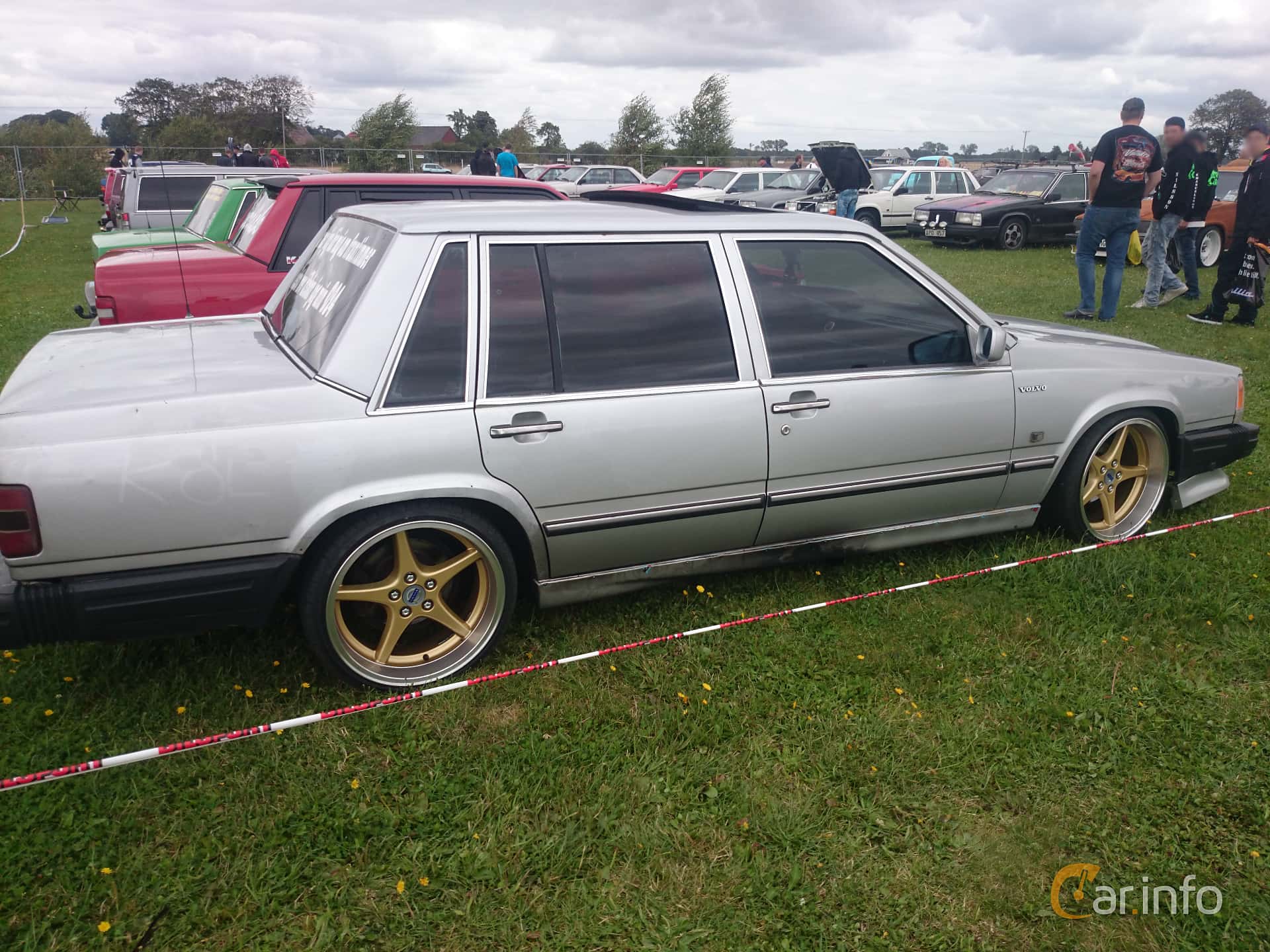 Volvo 700 2.4 1st Generation