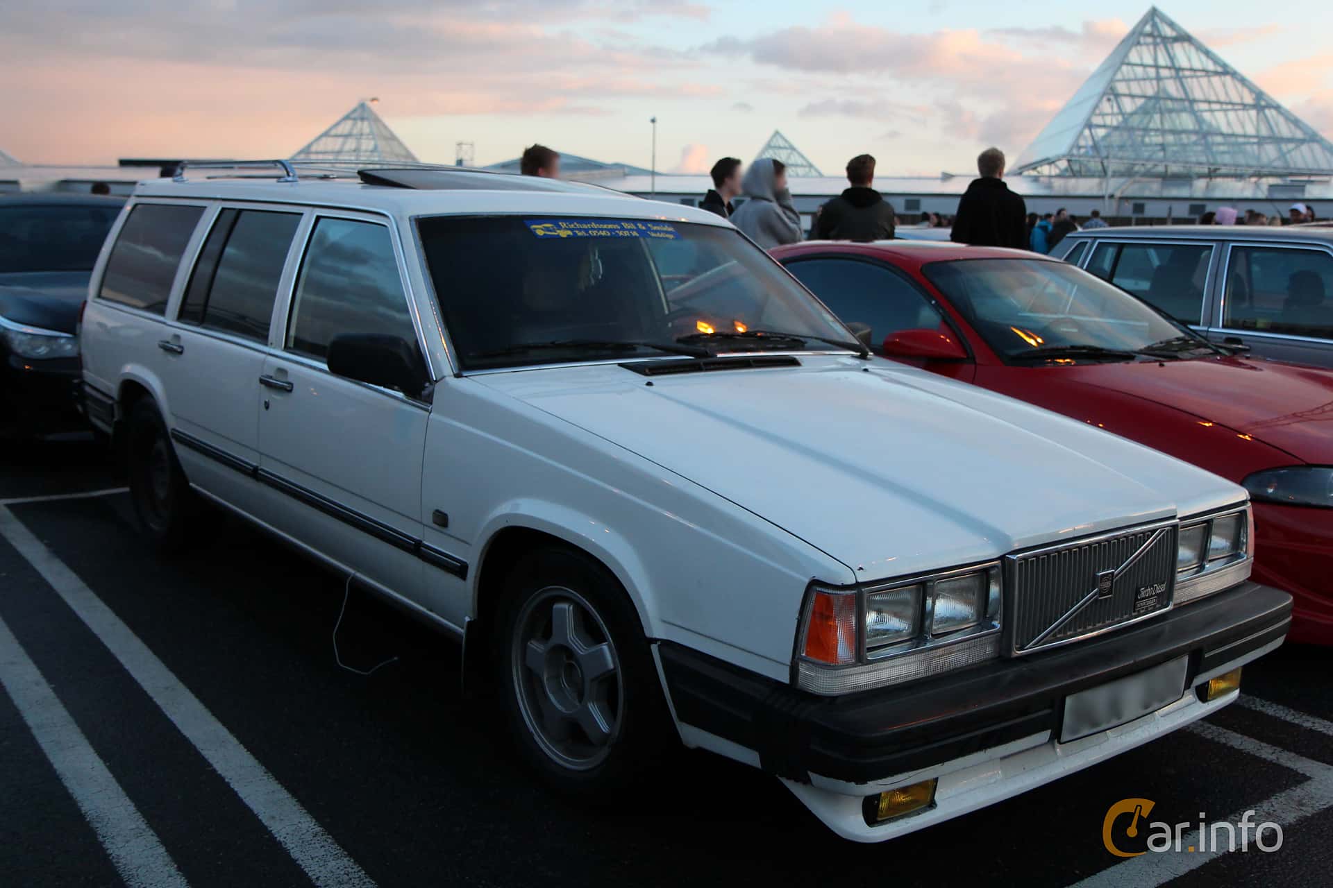 Volvo 745 2.4 109hp, 1989