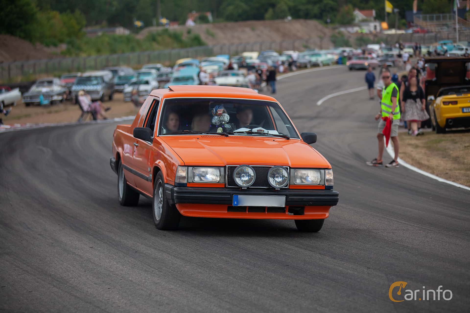 Volvo 745 2.3 Automatic, 131hp, 1988