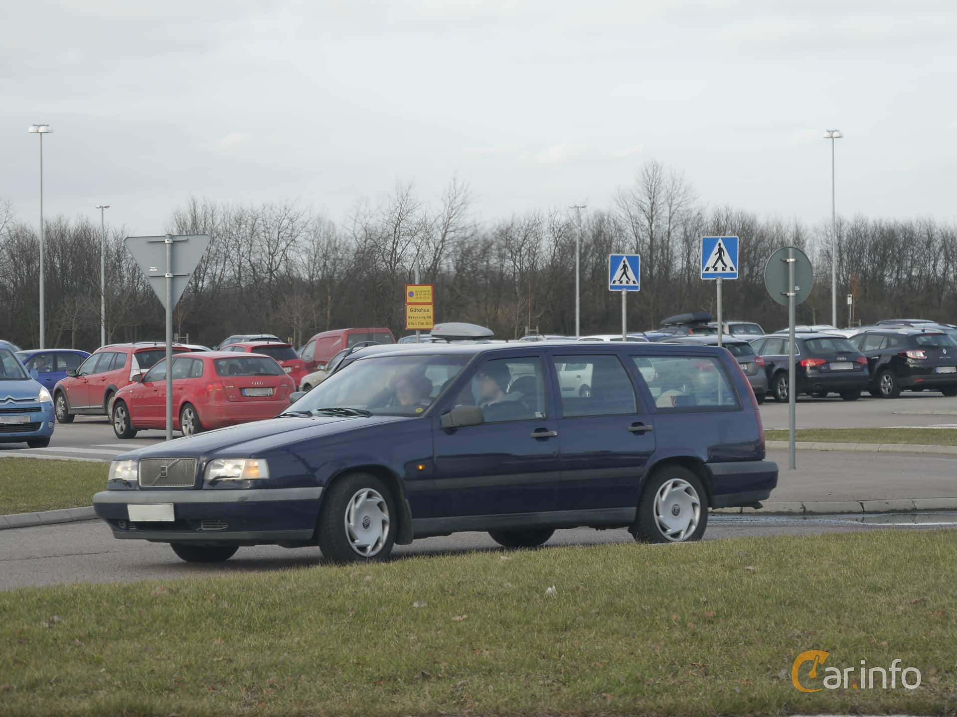 Volvo 850 Station Wagon 1st Generation Facelift 2.5 Automatic, 4-speed