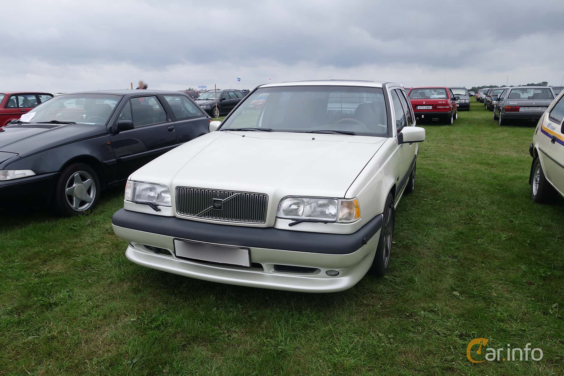 Volvo 850 Station Wagon 2.3 T-5 Automatic, 226hp, 1996
