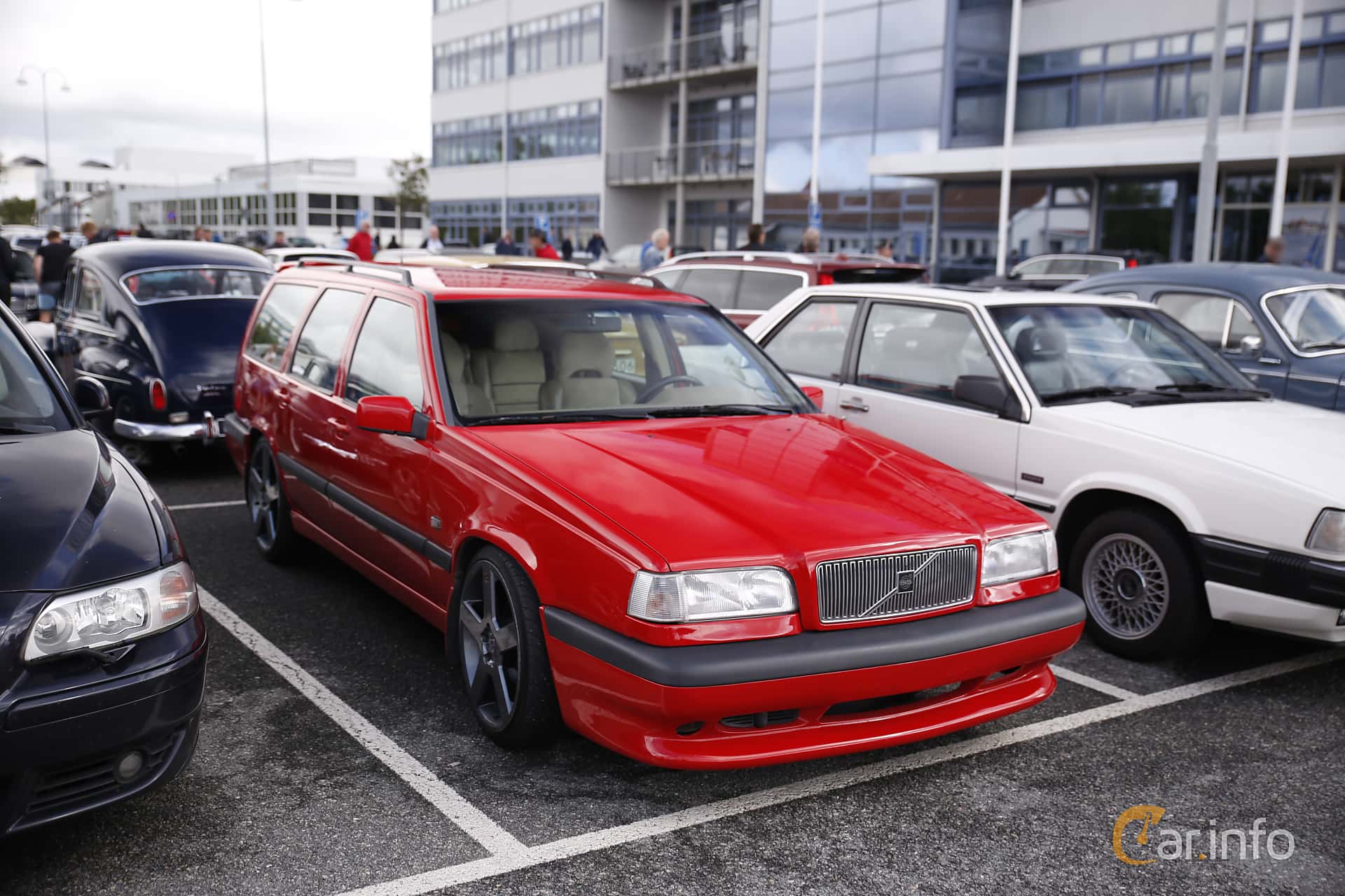 Volvo 850 Station Wagon 2.3 R Manual, 250hp, 1997