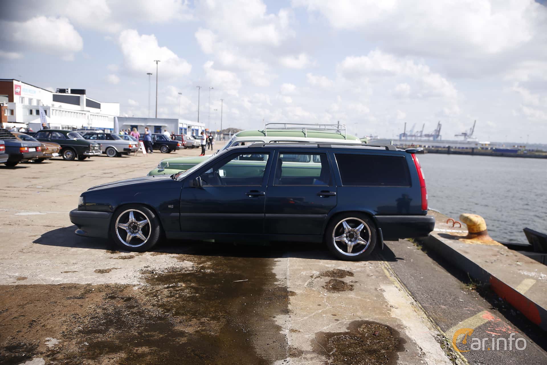 Volvo 850 Station Wagon 1st Generation Facelift 2.0 Turbo Manual, 5-speed