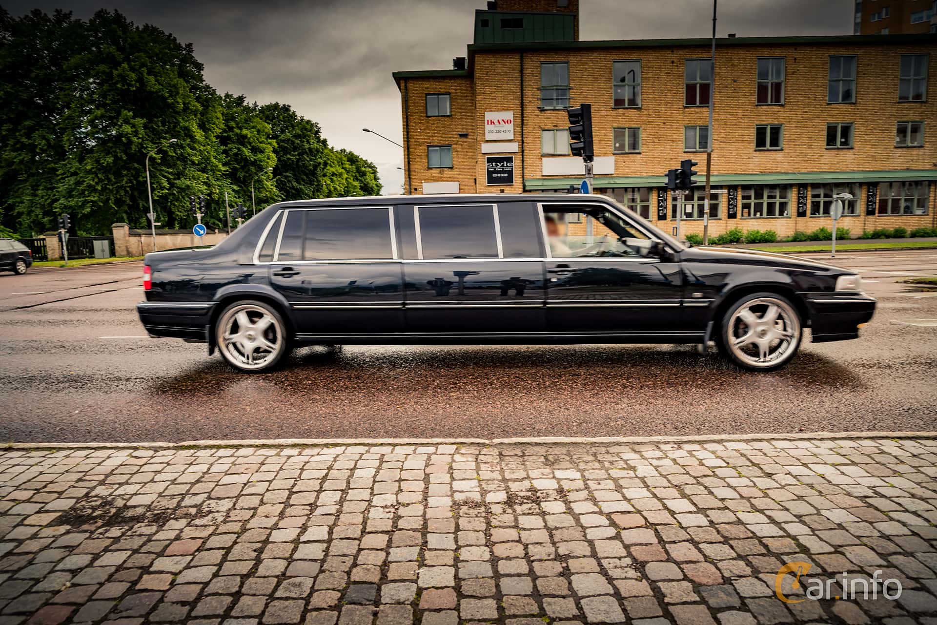 Volvo 964