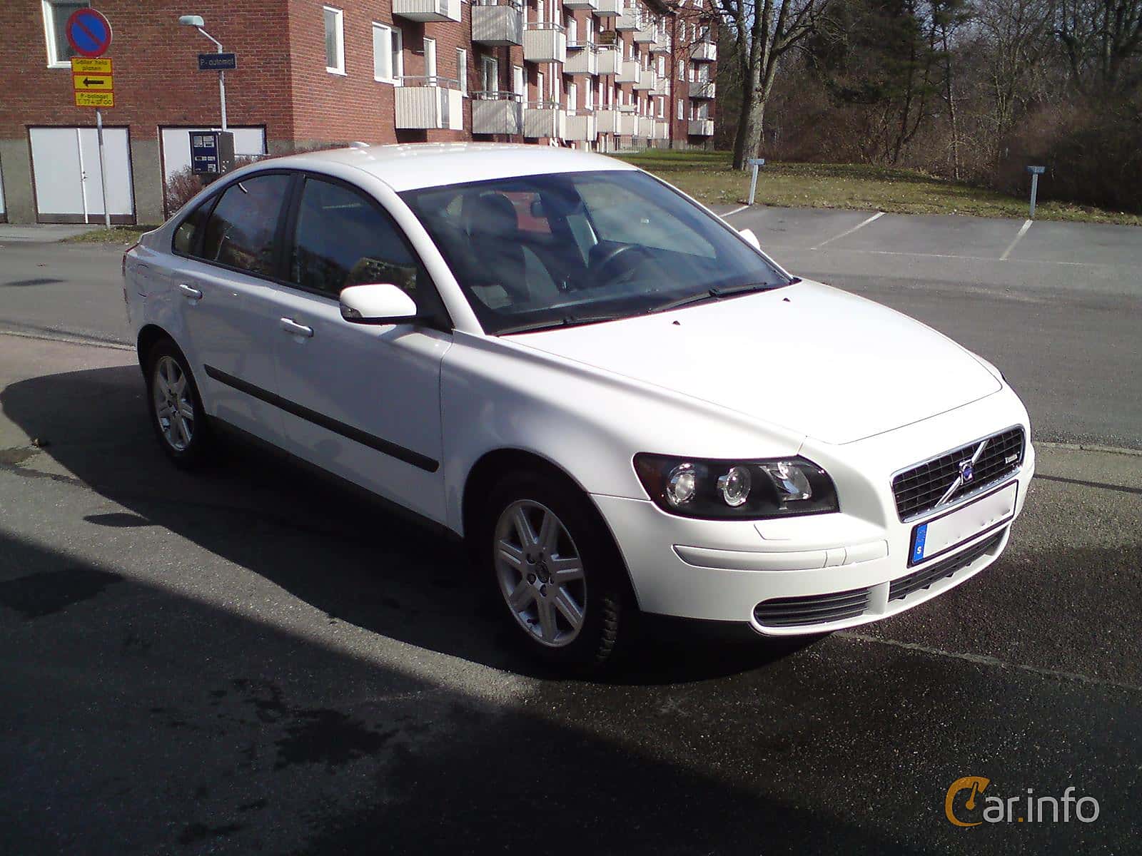 Volvo S40 generation M 2.0 D