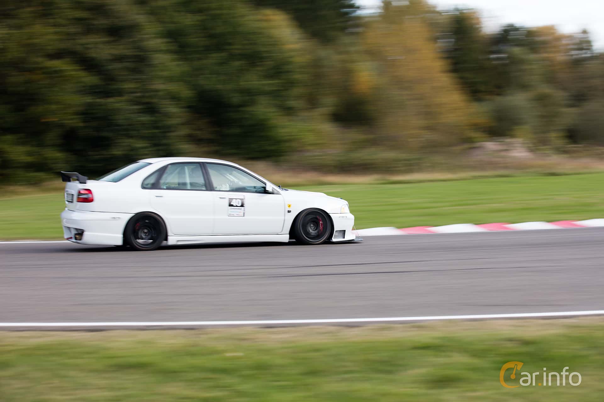 Volvo S40 1.9 TD Manual, 90hp, 1996