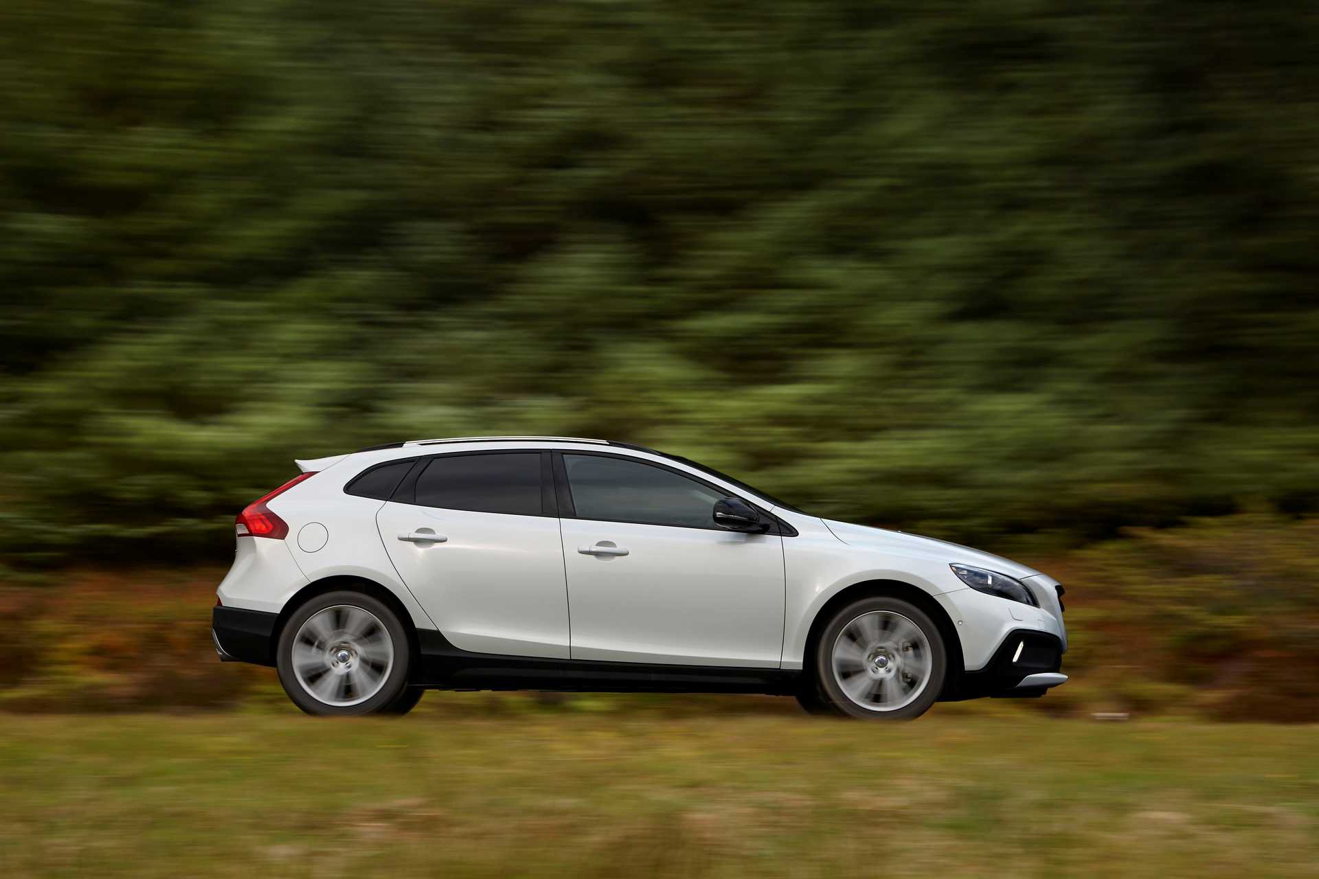 Volvo V40 Cross Country D4 190hp, 2014