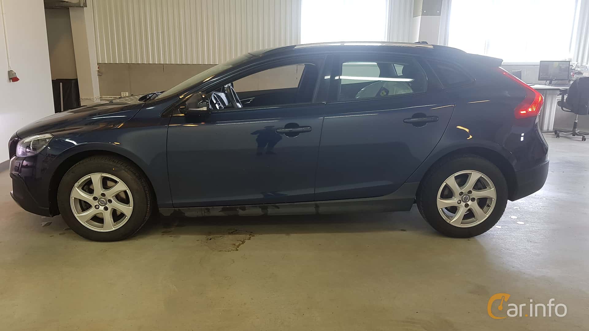 Volvo V40 Cross Country generation P1 D2 Powershift, 6-speed