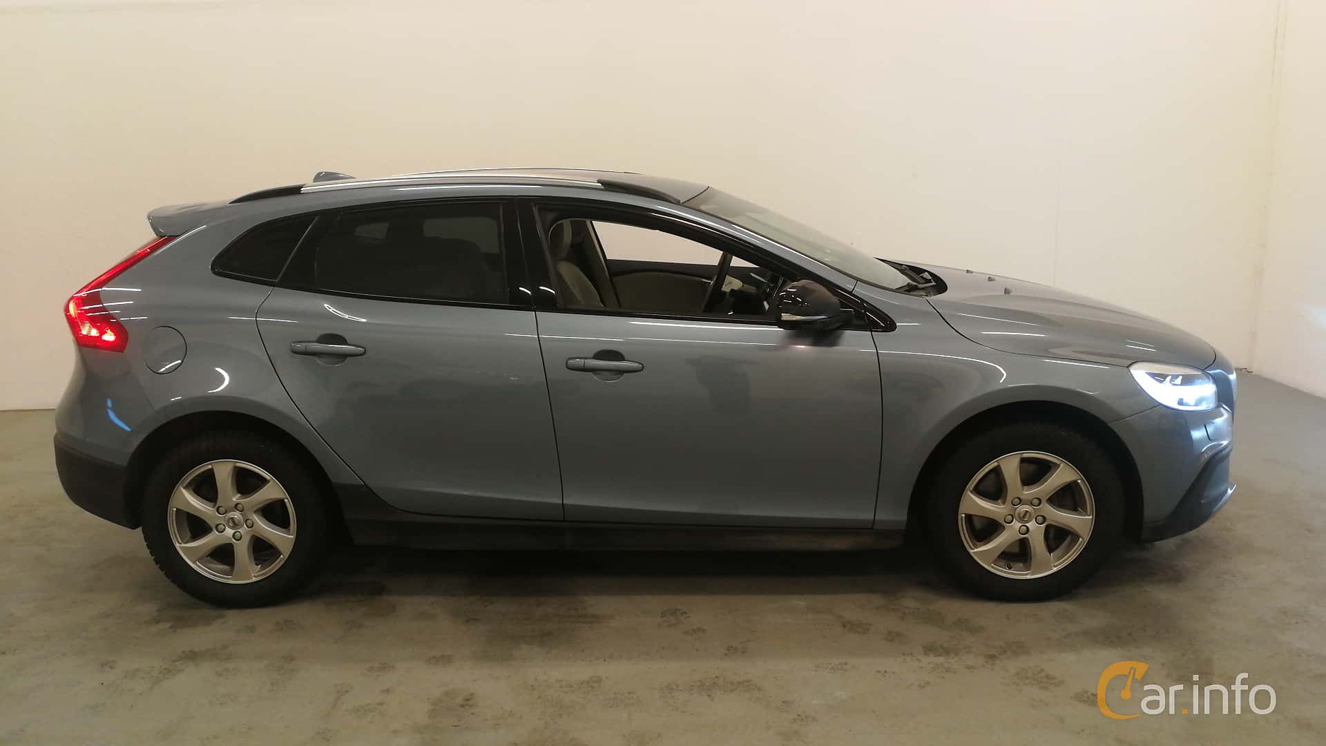 Volvo V40 Cross Country T4 190hp, 2017