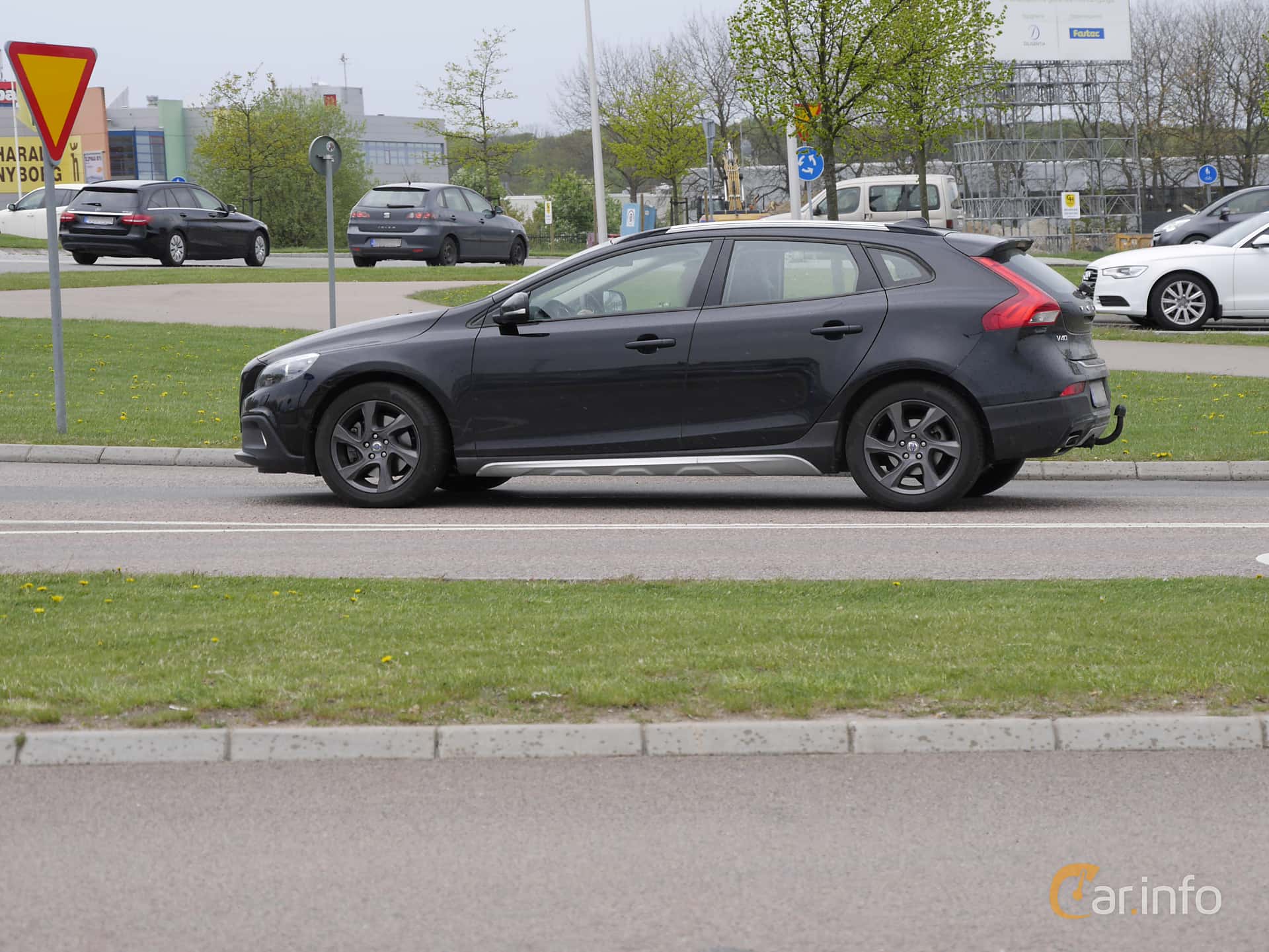 Volvo V40 Cross Country D3 150hp, 2013