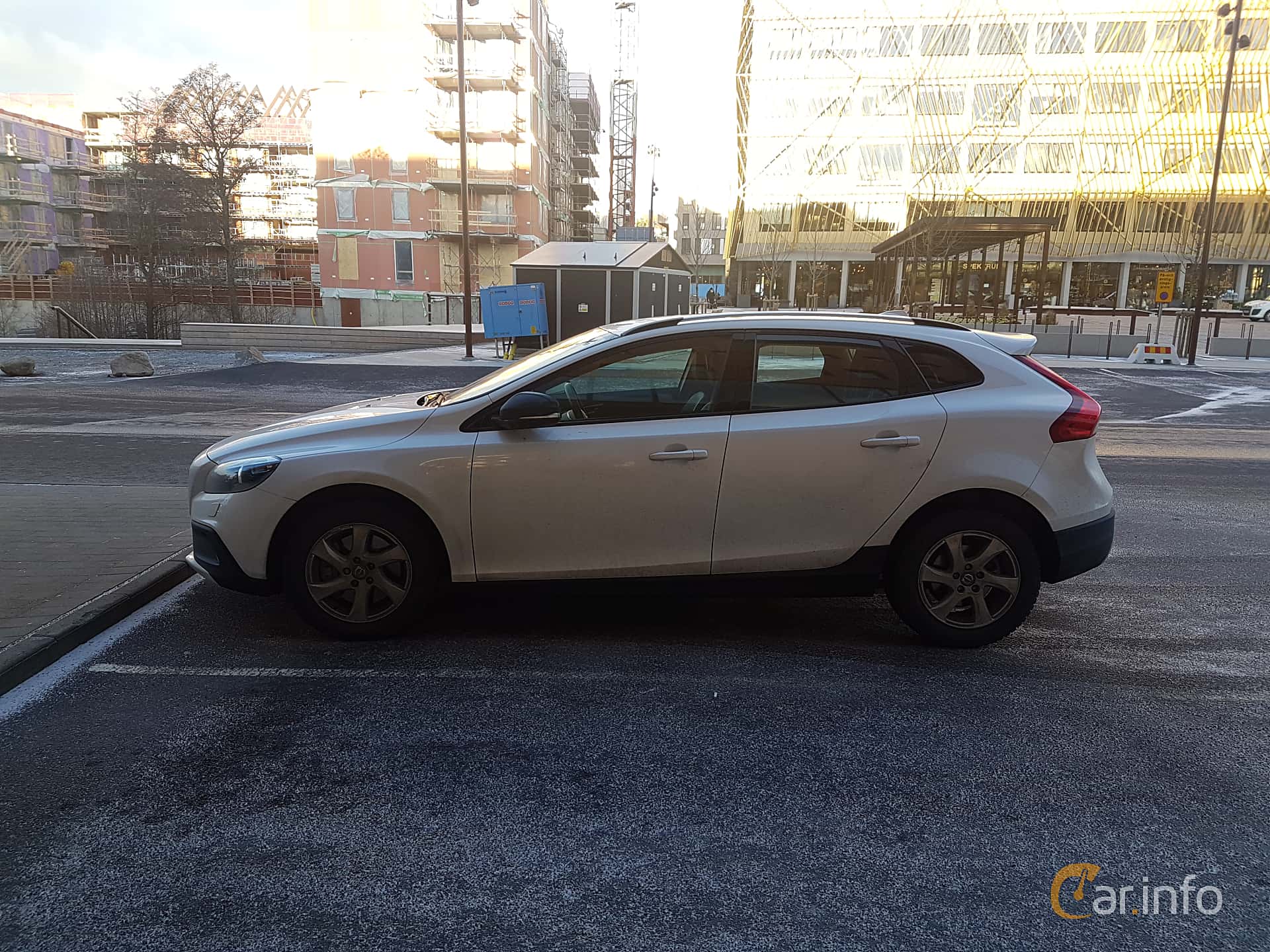 Volvo V40 Cross Country T3 Manual, 152hp, 2015