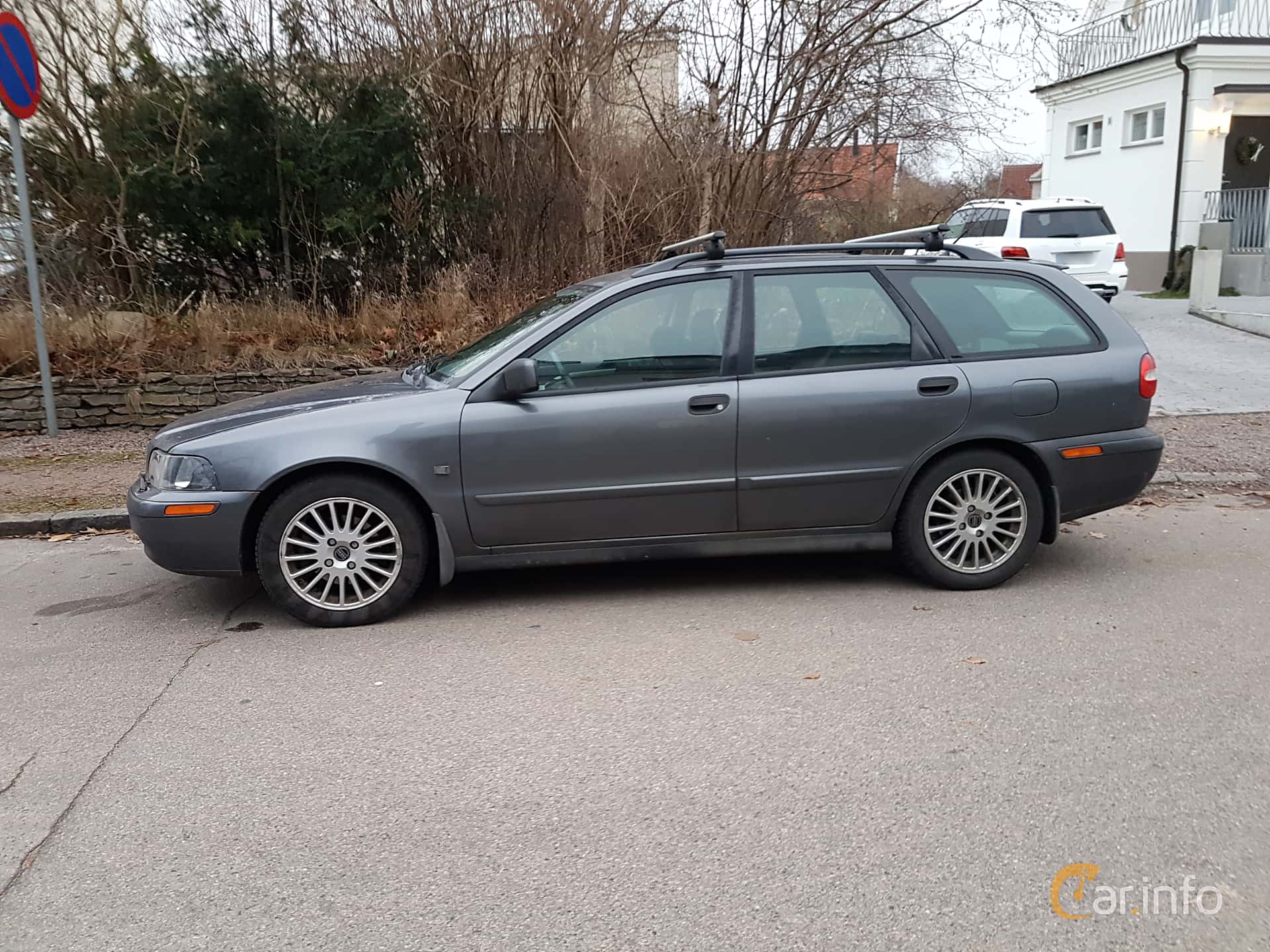 Volvo V40 T4 Automatic, 5-speed