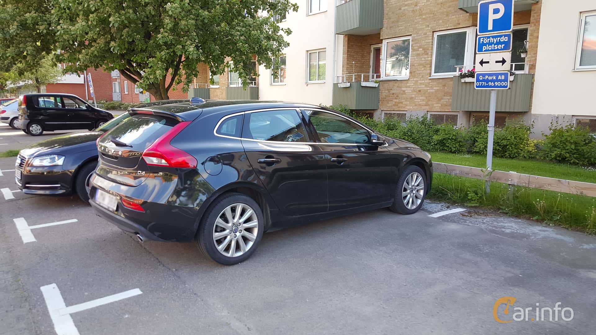 Volvo V40 generation P1 D4