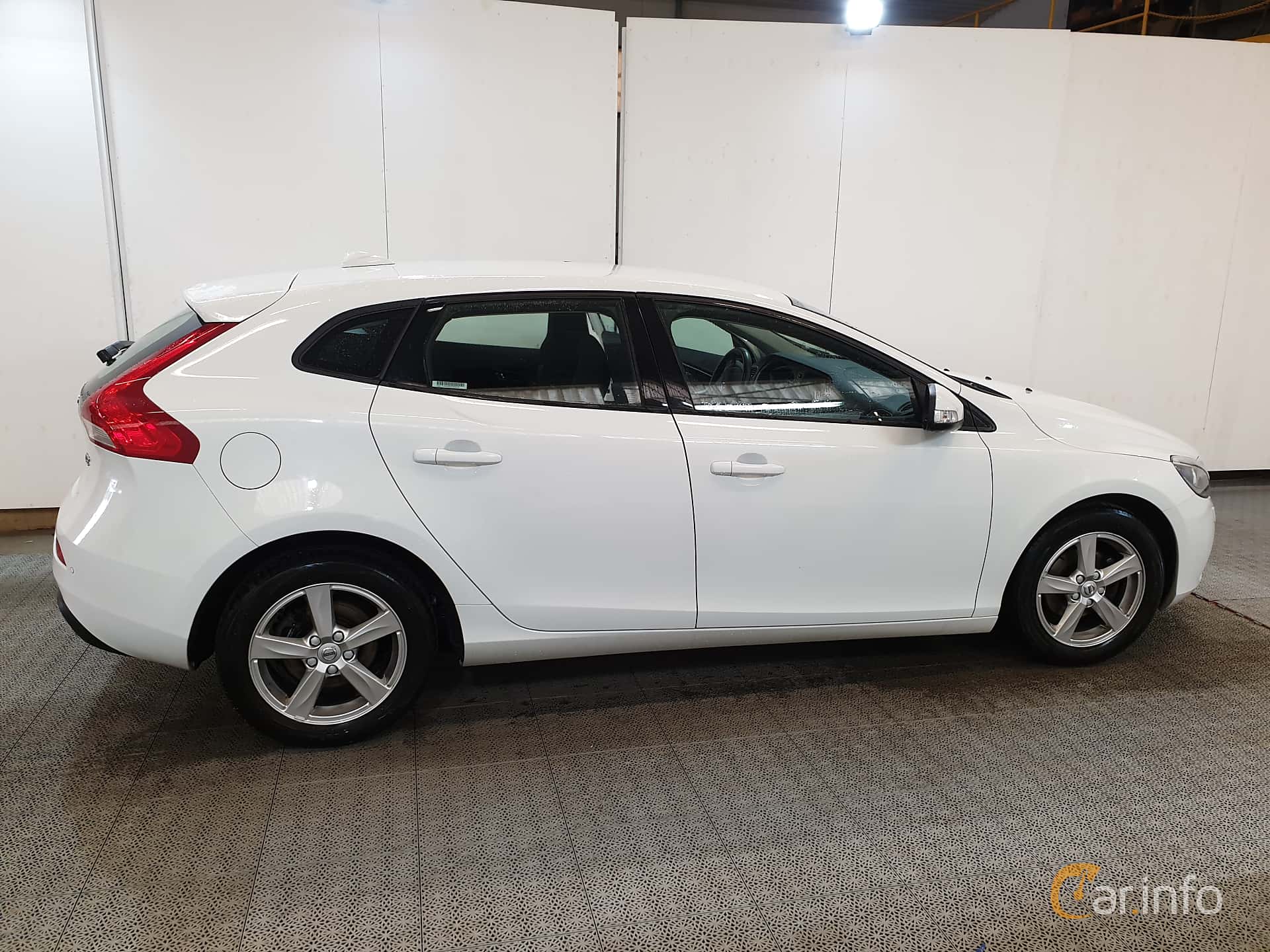 Volvo V40 D2 Manual, 120hp, 2017
