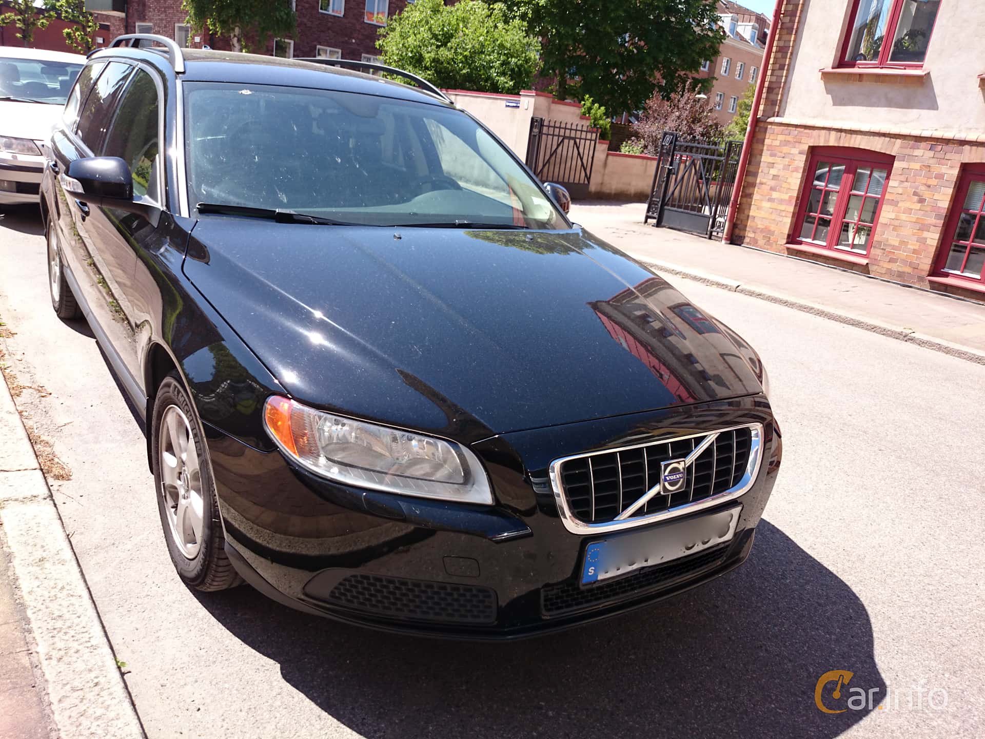 Volvo V70 2.5T Manual, 200hp, 2008