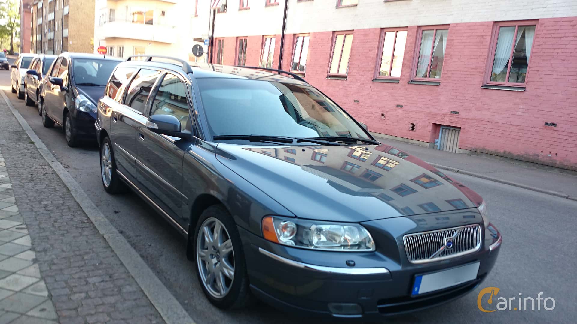 Volvo V70 D5 Automatic, 185hp, 2006
