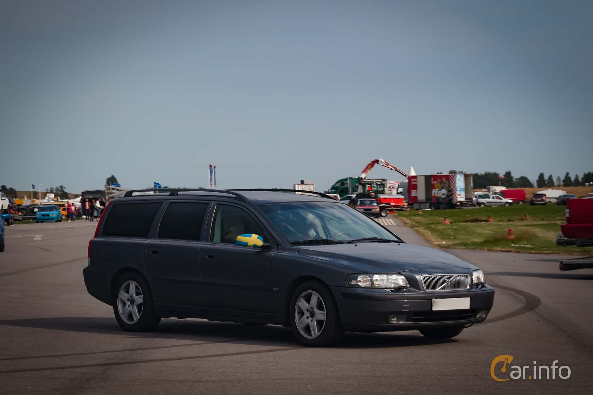 Volvo V70 2.5T Automatic, 210hp, 2004