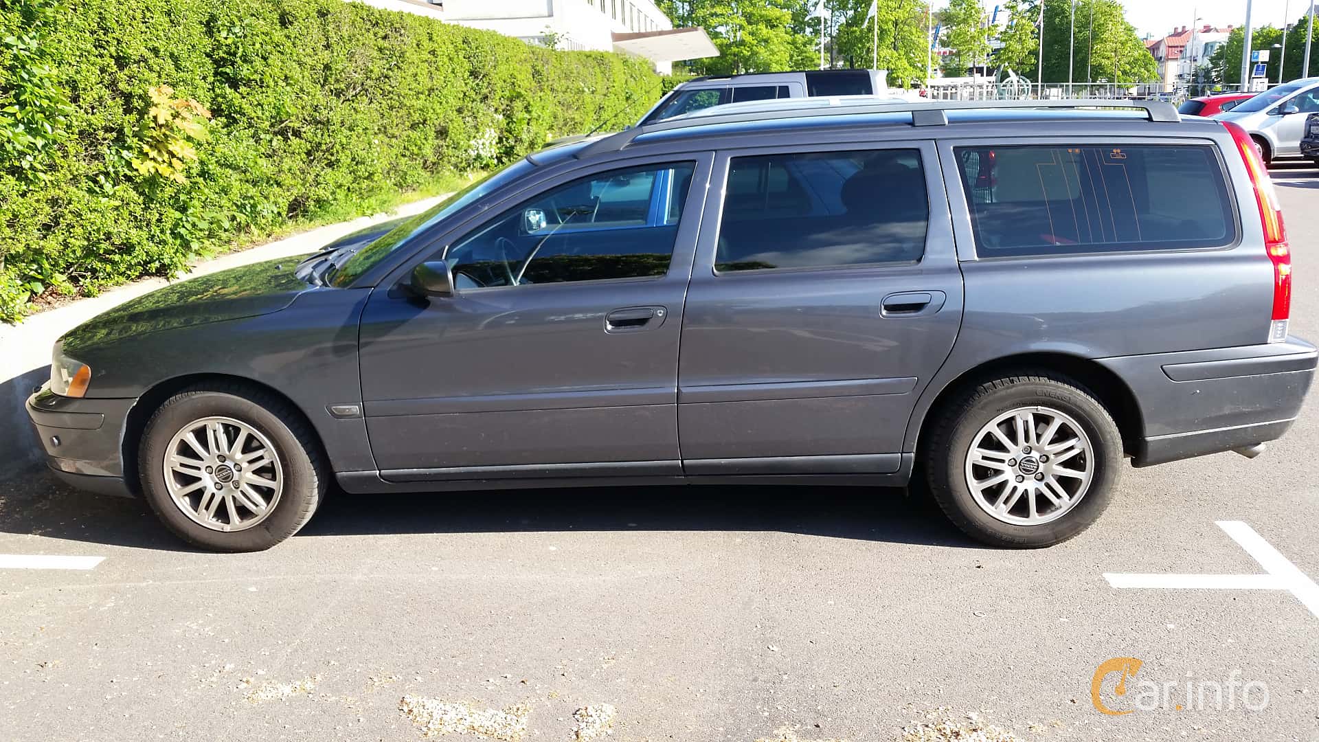 Volvo V70 2.4D Automatic, 163hp, 2006