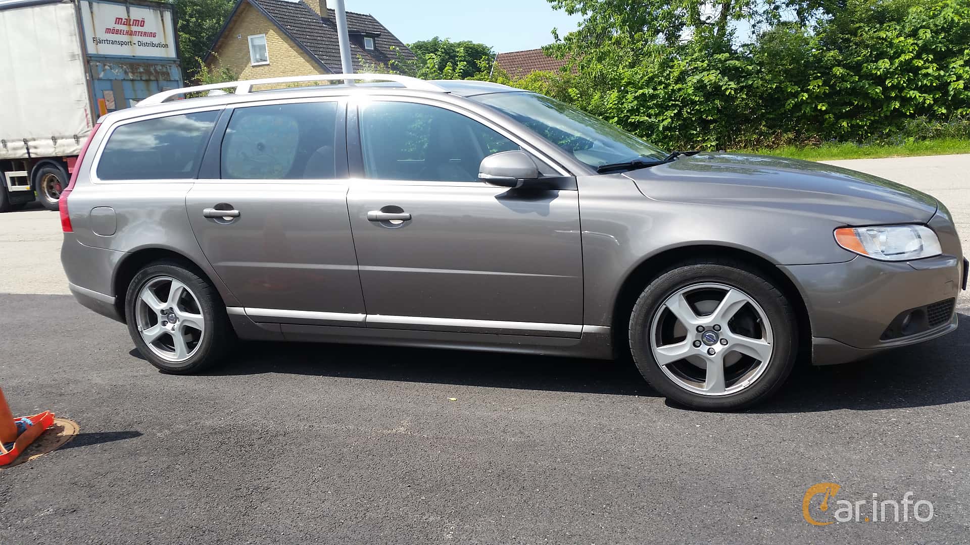 Volvo V70 generation 24 1st Facelift D3 Geartronic, 6-speed
