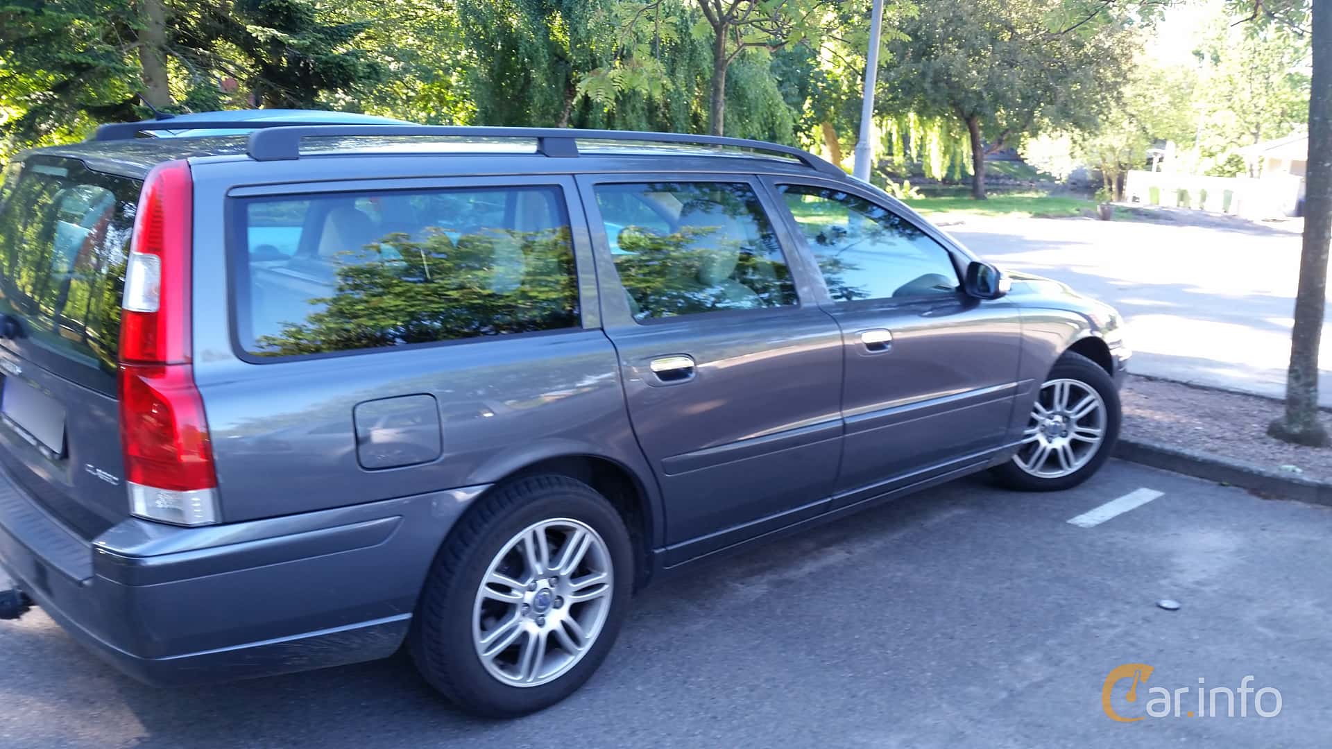 Volvo V70 2.5T 210hp, 2007
