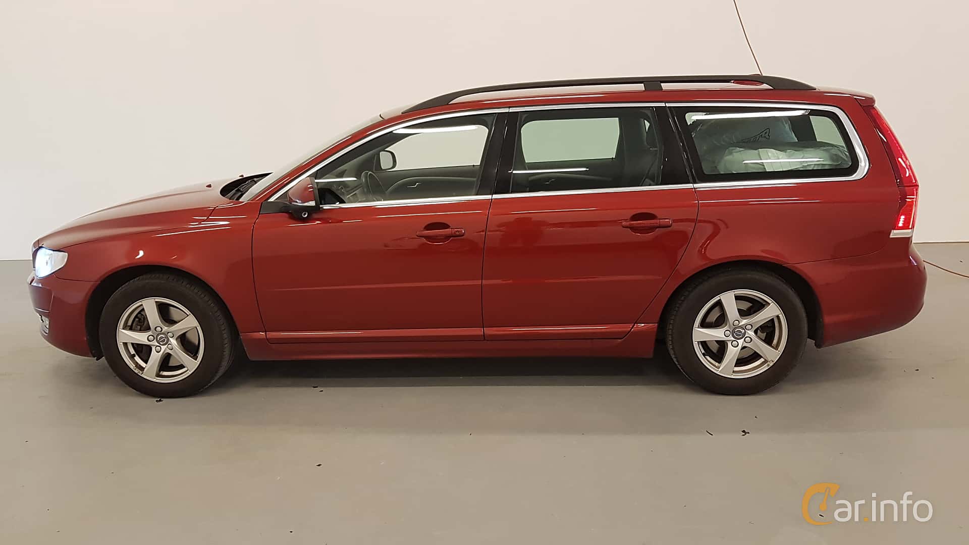 Volvo V70 generation 24 2nd Facelift 2.0 Bi-Fuel