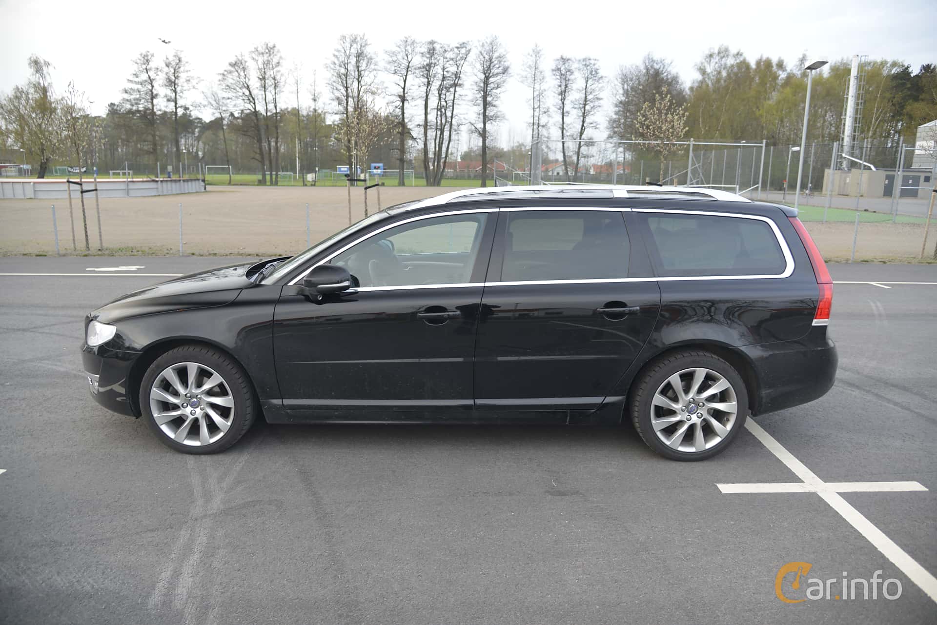 Volvo V70 generation 24 2nd Facelift D4 Manual, 6-speed