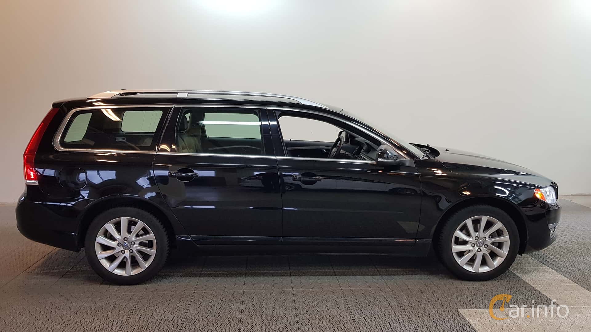 Volvo V70 T4 Powershift, 180hp, 2014