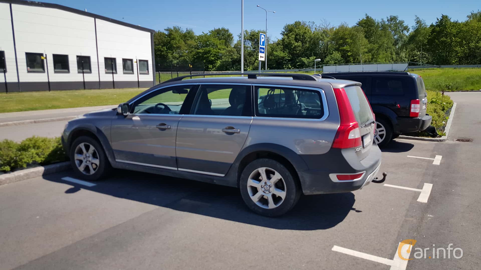Volvo XC70 generation P24 D5 AWD Manual, 6-speed