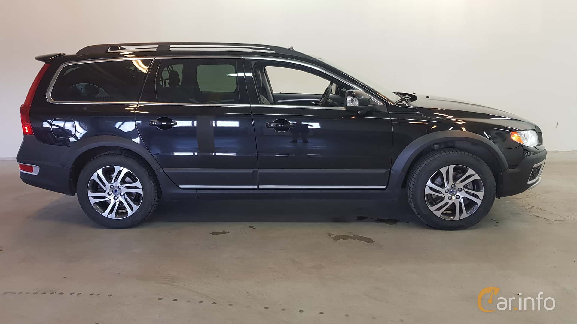 Volvo XC70 D5 AWD Manual, 215hp, 2013